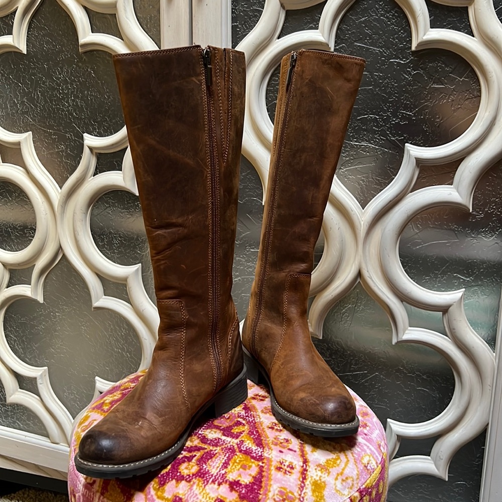 CLARKS Orinoco Eave Knee Boots in Whiskey Color Leather